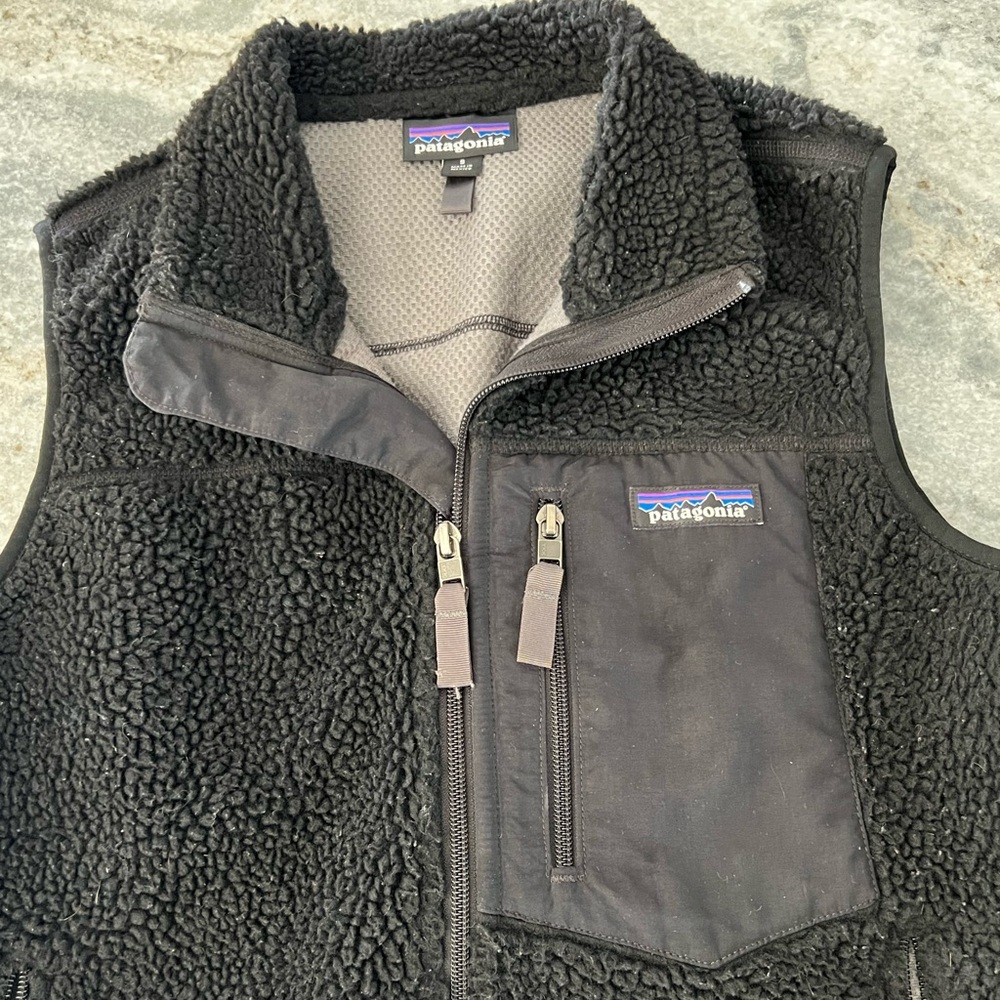 Patagonia Women's Black Pile Fleece Vest Size S - Picture 3 of 7